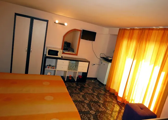 Family Hotel Lebed